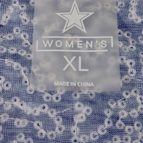 🤍💙DALLAS COWBOY SPARKLY BLOUSE💙🤍 - Picture 5 of 6